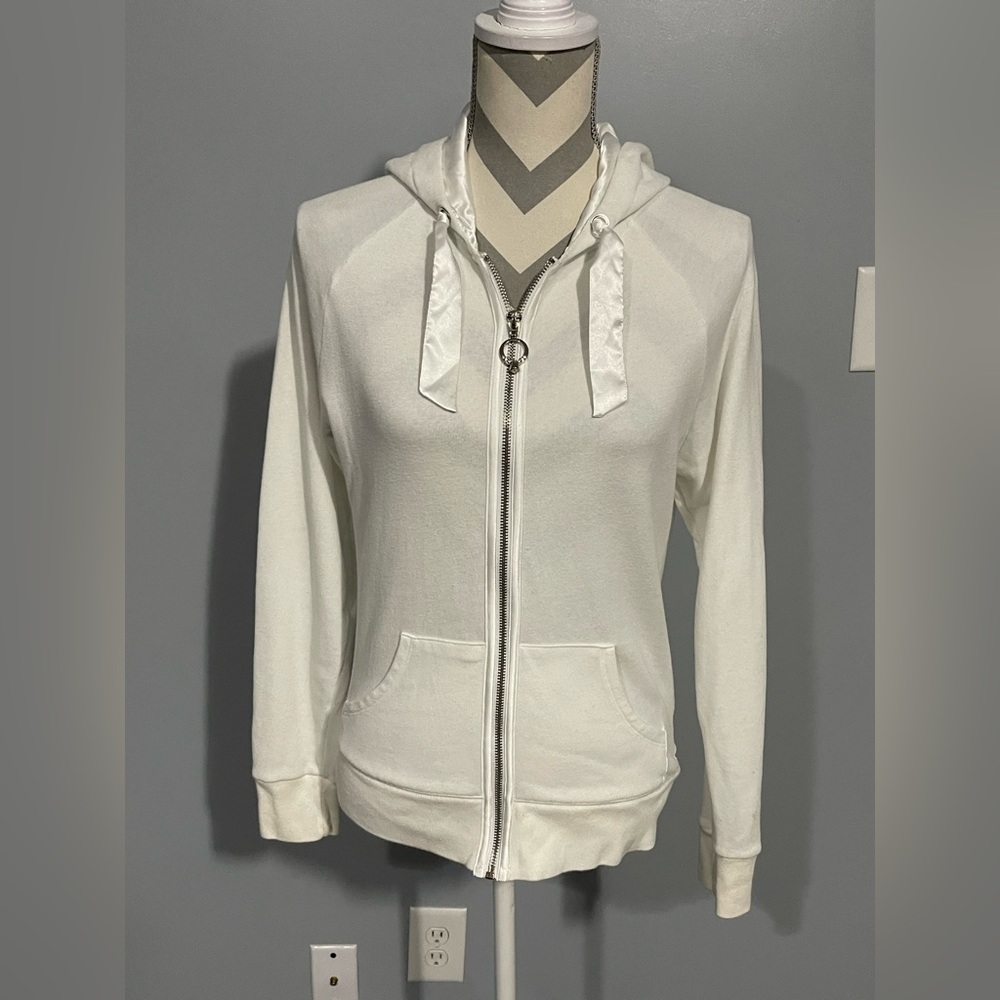 Victoria’s Secret
Women's White Hoodie